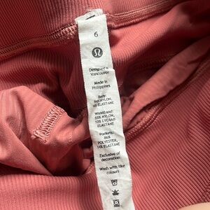 2 lulu joggers (green S2-4, pink S6)